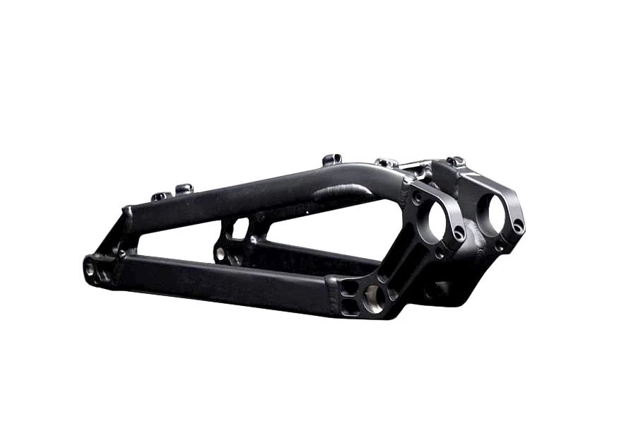 TRIANGLE ARRIERE SUPREME DH V1 BLACK, ENTRAXE 135 Mm, 2006 1 TRIANGLE ARRIERE SUPREME DH V1 BLACK, ENTRAXE 135 Mm, 2006