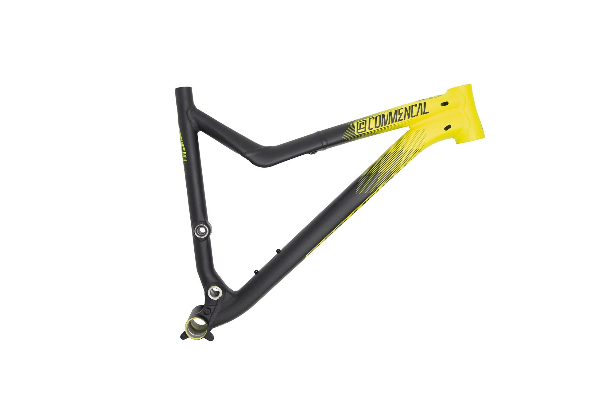 TRIANGLE AVANT META AM V4 BLACK 1 TRIANGLE AVANT META AM V4 BLACK